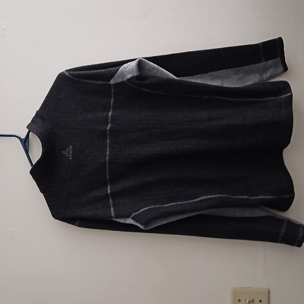 Medium PRANA Sweater - Picture 4 of 5